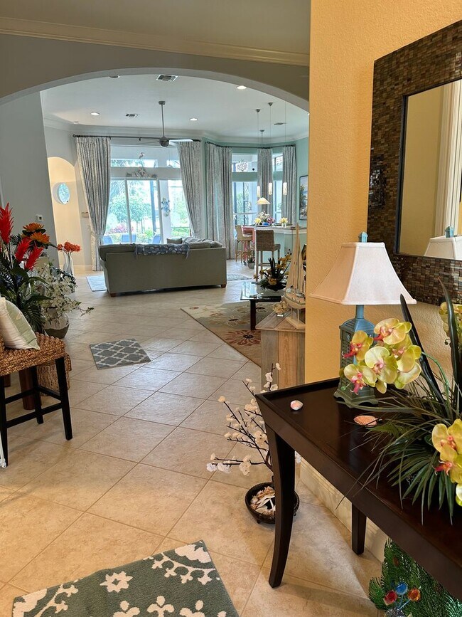 Foto del edificio - Fully Furnished Seasonal Home Rental with Pool in Fiddlers Creek