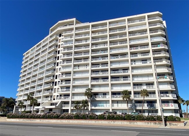Building Photo - 7700 Seawall Blvd