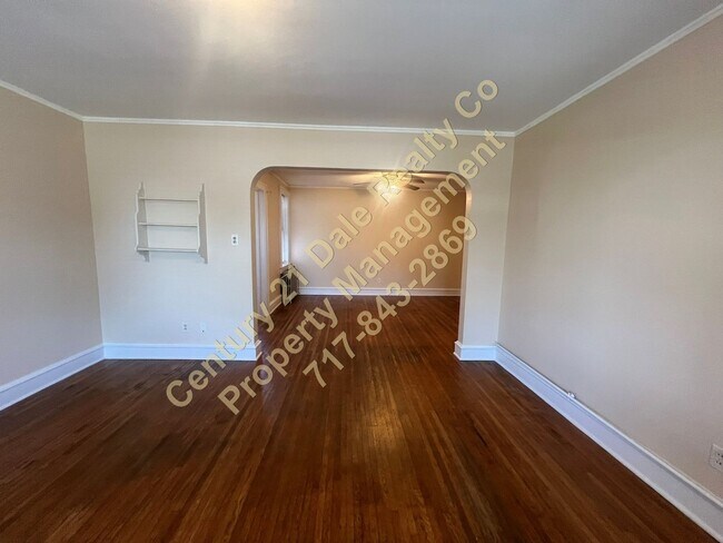 Foto del edificio - 423-425 N Franklin Street