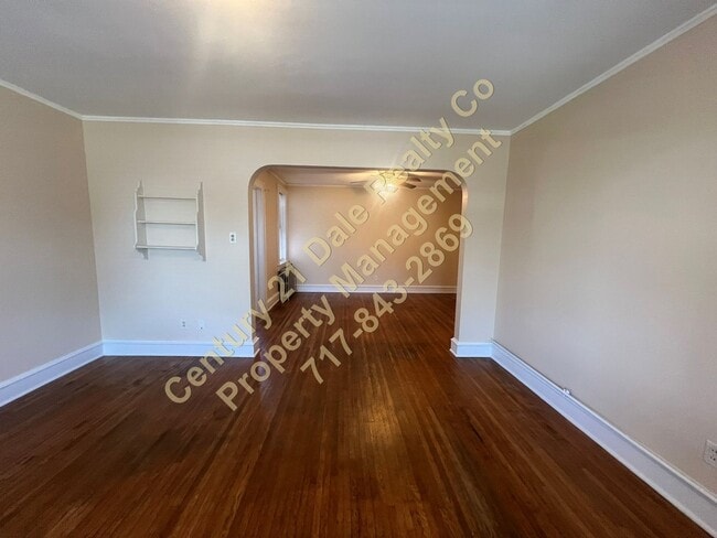 Building Photo - 423-425 N Franklin Street
