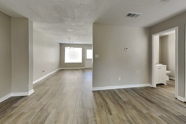 Building Photo - 5679 Eagles Feather Ln