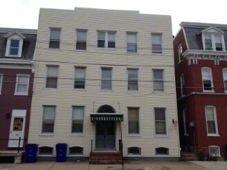 Foto principal - 105 E Antietam St