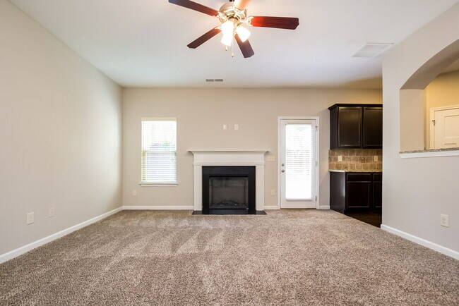 Foto del edificio - 408 Sweet Ashley Way