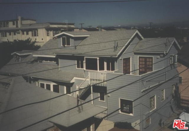 Foto del edificio - 28 Clubhouse Ave