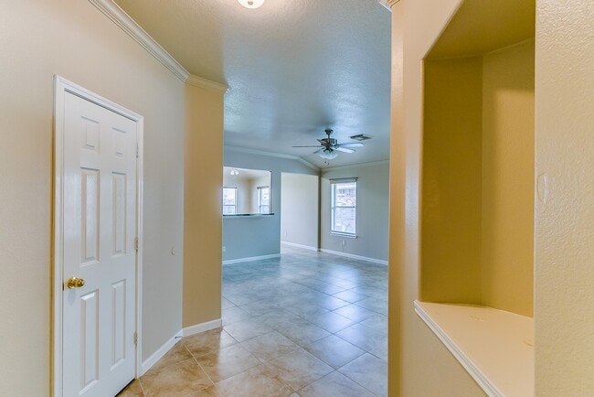 Foto del edificio - 22450 Highland Point Ln