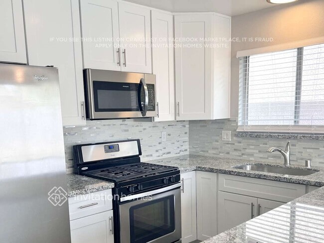 Building Photo - 7020 Cornflower Dr