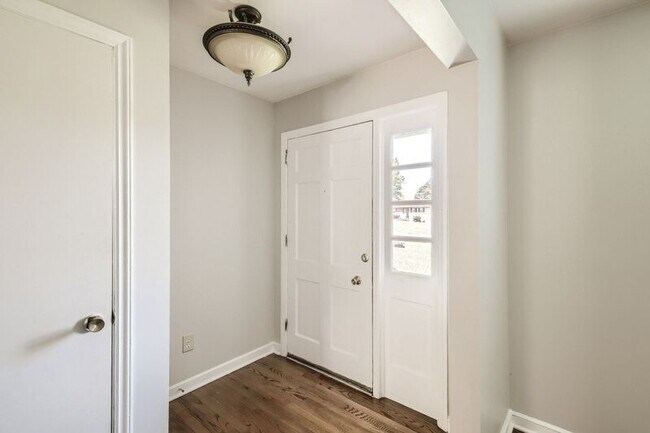 Building Photo - 455 Kimmswick Rd