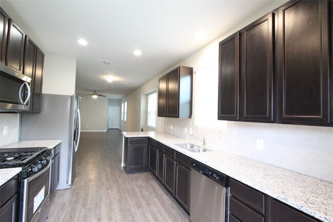 Foto del edificio - 24923 Lorenzo Glaze Trail