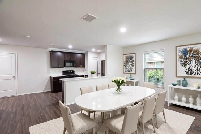 Foto del edificio - 767 Myrtle Ln