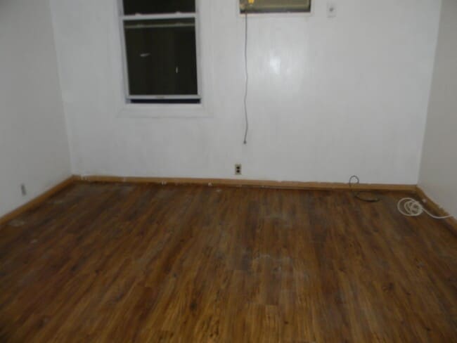 Building Photo - 133 Pamrapo Ave