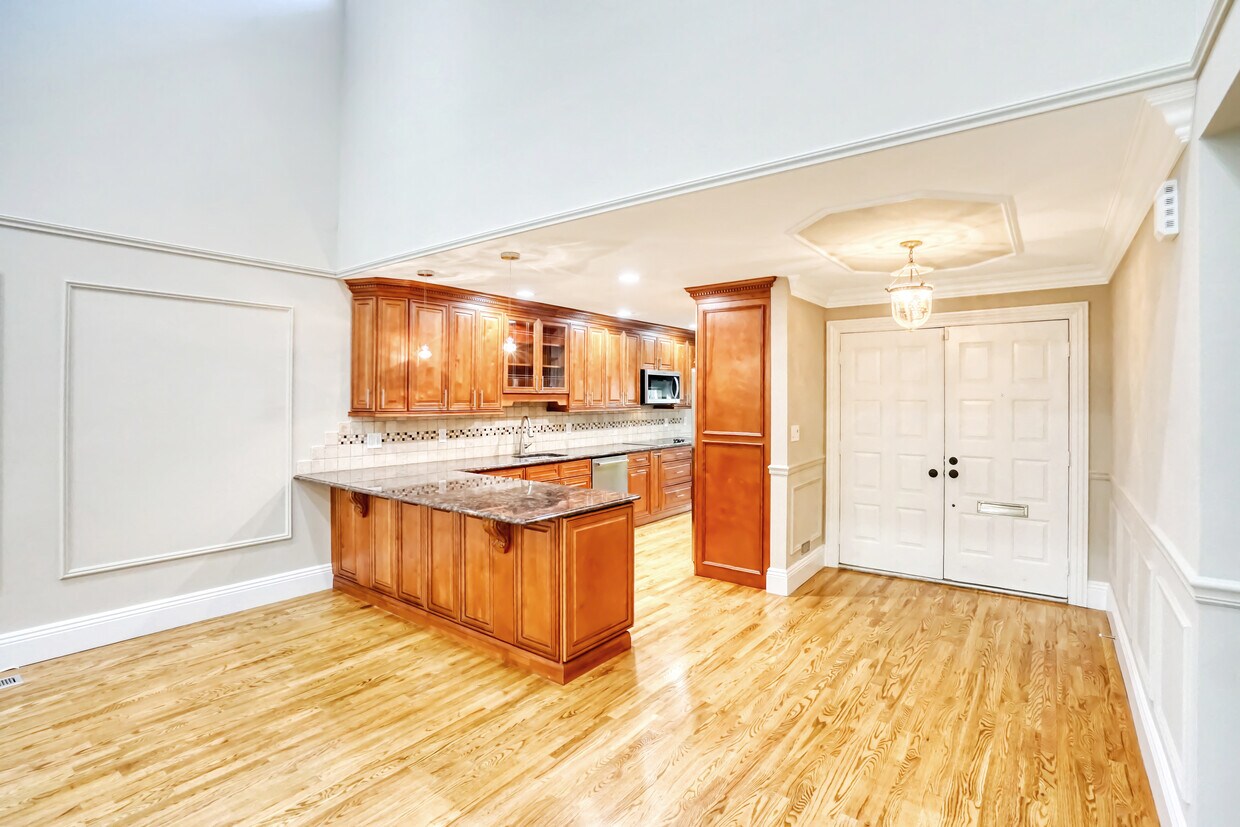 223 Ibis Ct Unit 223, Manhasset, NY 11030 Condo for Rent in Manhasset