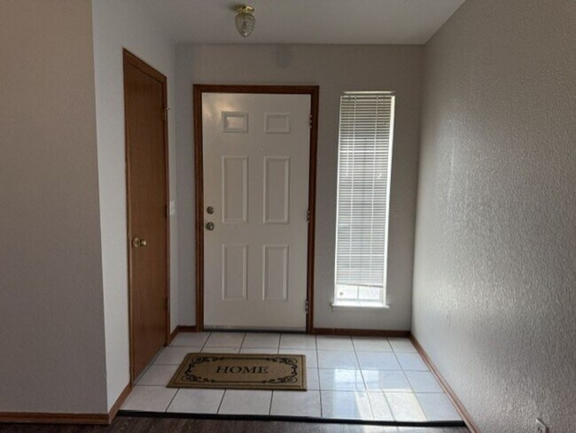 Foto del edificio - 2806 Shoreridge Ave