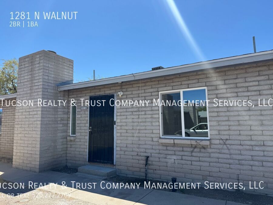 Primary Photo - 1281 N WALNUT-