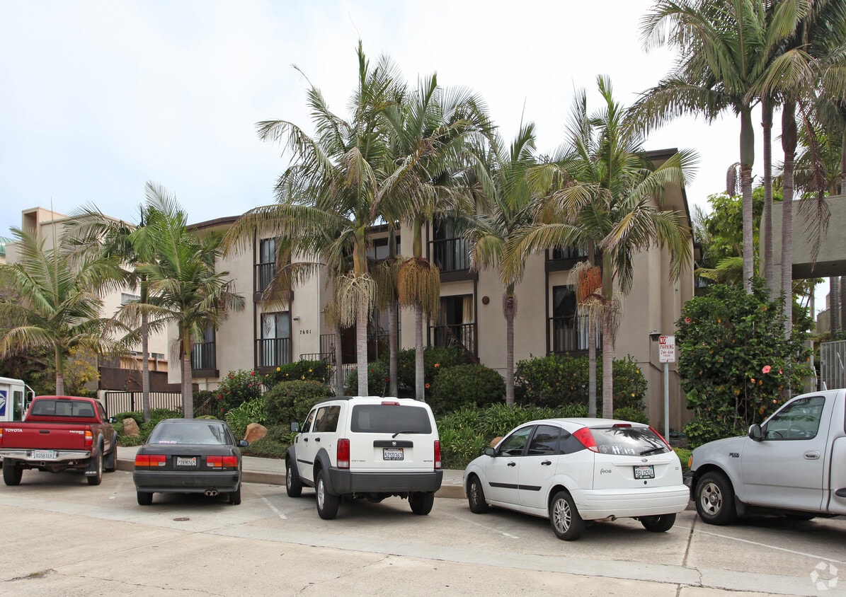 Building Photo - La Jolla West Wind