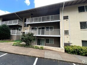 Building Photo - 808 Brook Hill Rd