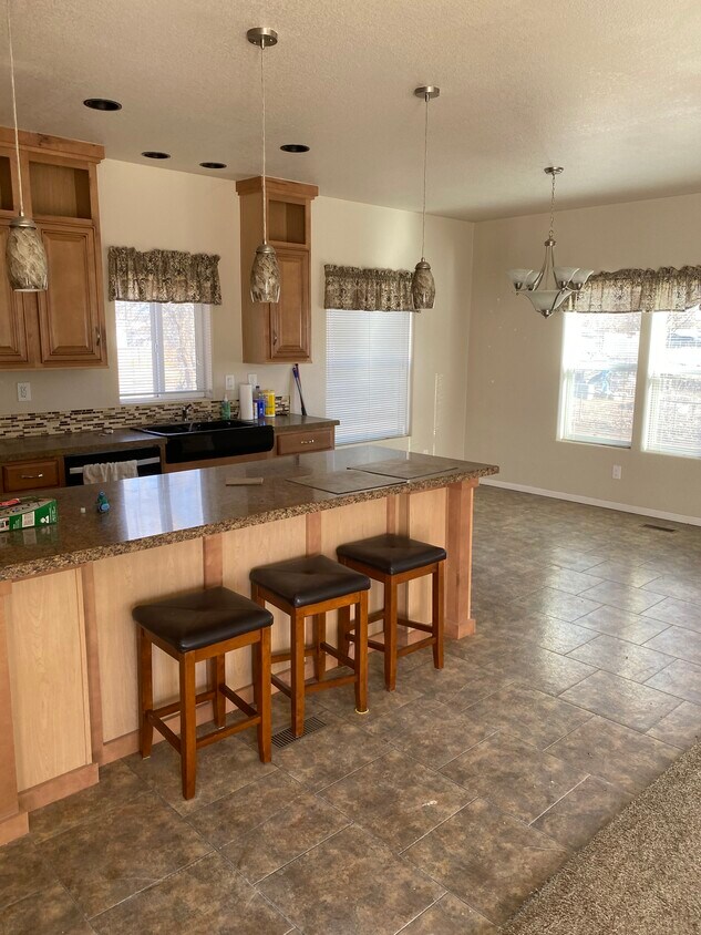 Foto principal - 1730 Alpine Ln