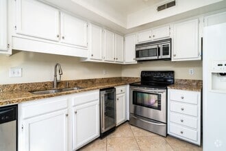 Building Photo - 1206 Ventura Pl