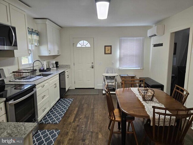 Foto del edificio - 1358 Graves Mill Rd