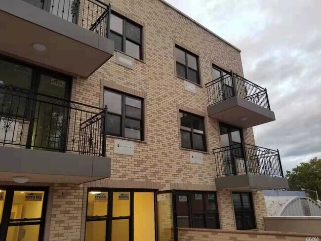 Building Photo - 161-12-161-46 46th Ave