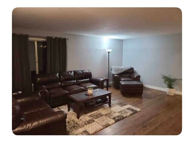 Foto del edificio - 2916 32nd Ave