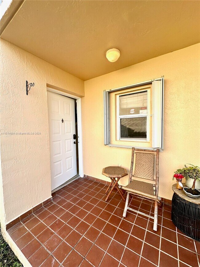 Foto del edificio - 2501 NW 26th St