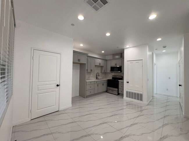 Interior Photo - Arrow Apartments