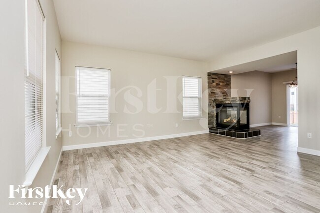 Building Photo - 1014 Glengarry Dr