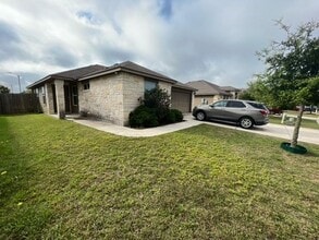 Building Photo - 223 Teron Dr