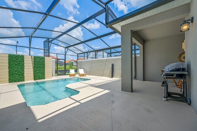 Building Photo - 4471 Scene Ln