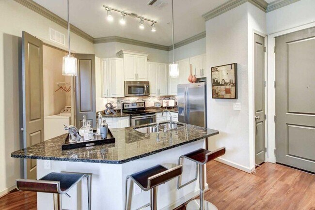 Foto del edificio - 3505 W Sam Houston Pkwy N