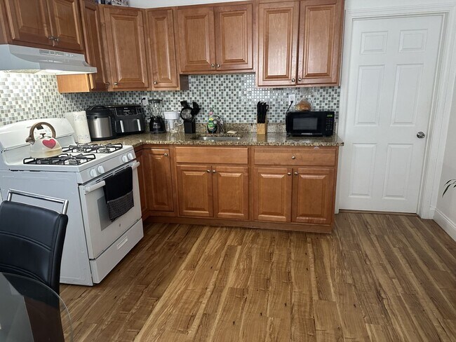 Building Photo - Walnut Avenue Investment LLC