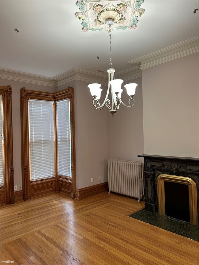 Building Photo - 3 br, 2.5 bath House - 206 S Huron St Apar...