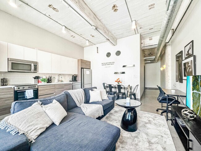 Foto del edificio - 555 Evergreen St