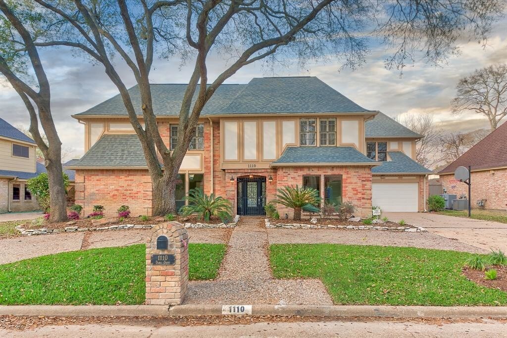 Primary Photo - 1110 Daria Dr