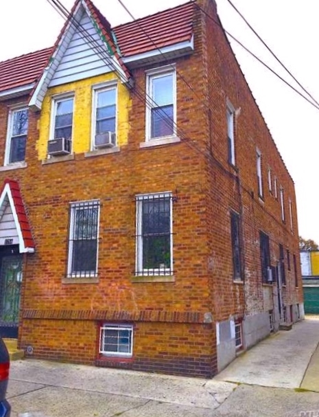 Primary Photo - 1758 Dekalb Ave