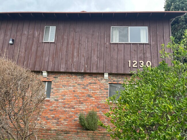 Foto del edificio - 1230 25th St