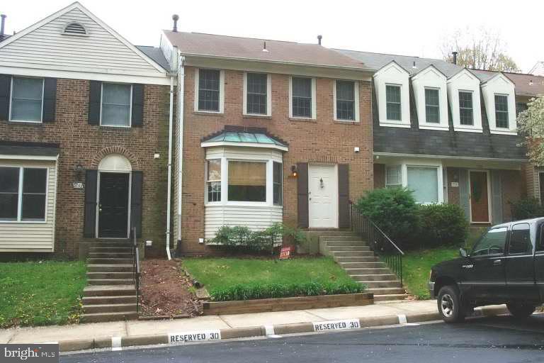Primary Photo - 5730 Lakeside Oak Ln
