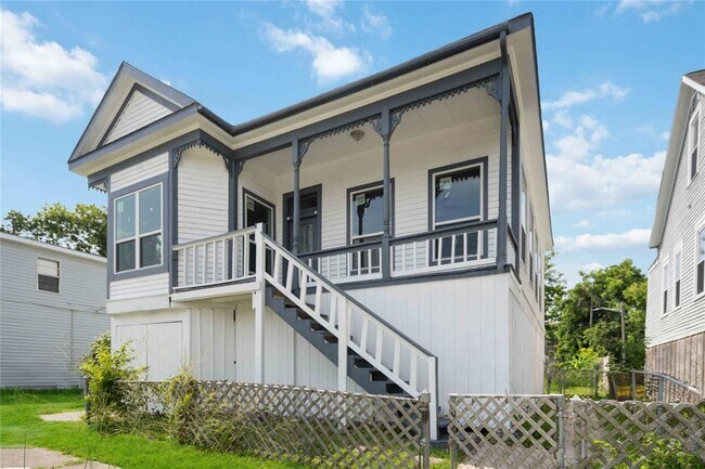 Building Photo - 2617 Avenue M 1/2