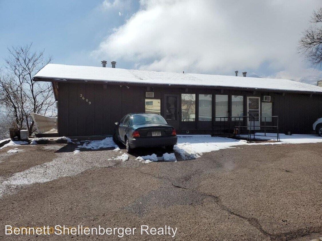 Foto principal - 2609 W Pikes Peak Ave