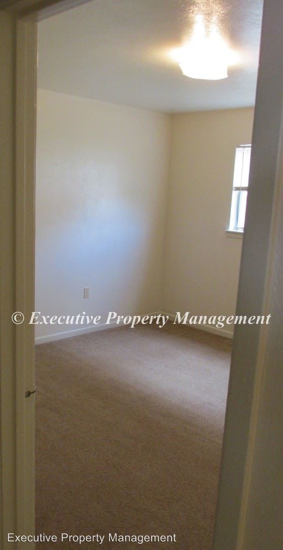 Building Photo - 2 br, 1 bath Apartment - 309 Sunset Lane