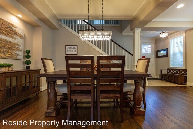 Building Photo - 4 br, 2.5 bath House - 3909 Briarcliff Lan...