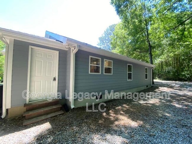 Building Photo - 140 Henry Meyer Rd