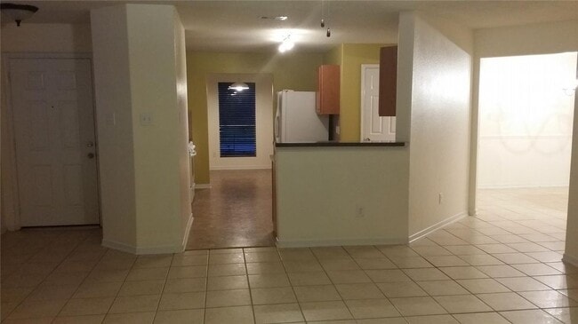 Building Photo - 16957 Scenic Knoll