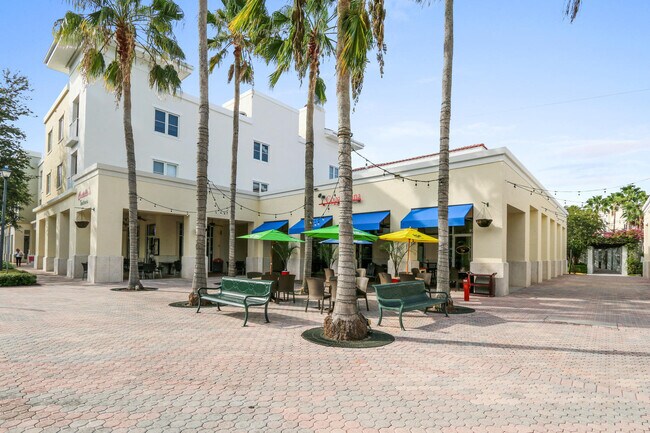 Foto del edificio - 1200 Town Center Dr