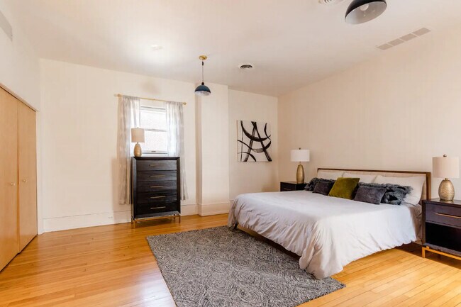 Foto del edificio - 617 E Liberty St