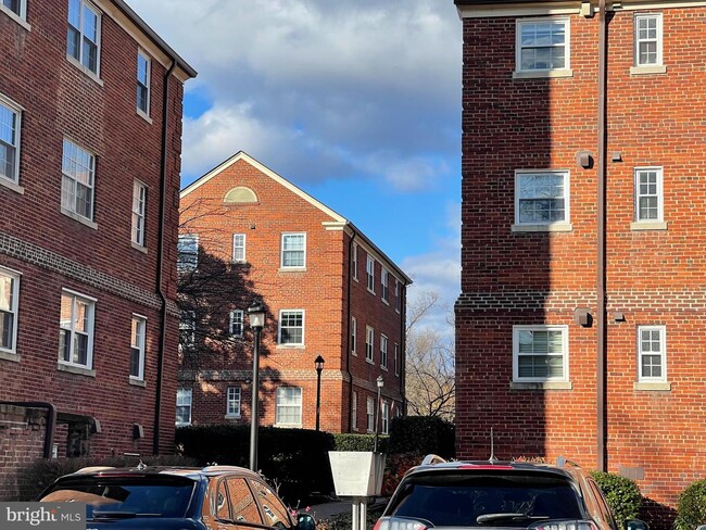 Foto del edificio - 2105 N Scott St