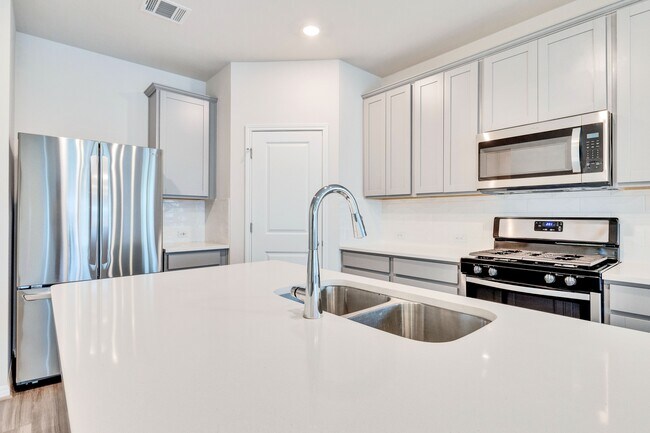 Building Photo - 11707 Lily Branch Ln