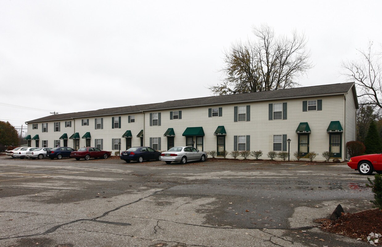 Primary Photo - Adelle Place