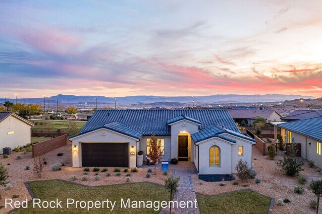 Foto del edificio - 4 br, 2.5 bath House - 247 W. Sunstone way