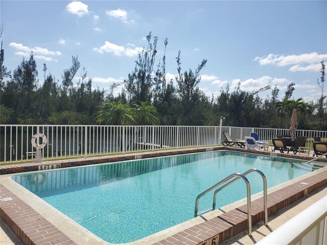Building Photo - 1352 Rock Dove Ct